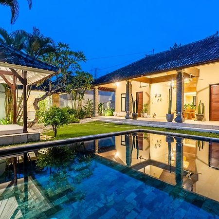 Villa Damai Oasis In The Heart Of Seminyak Kültér fotó
